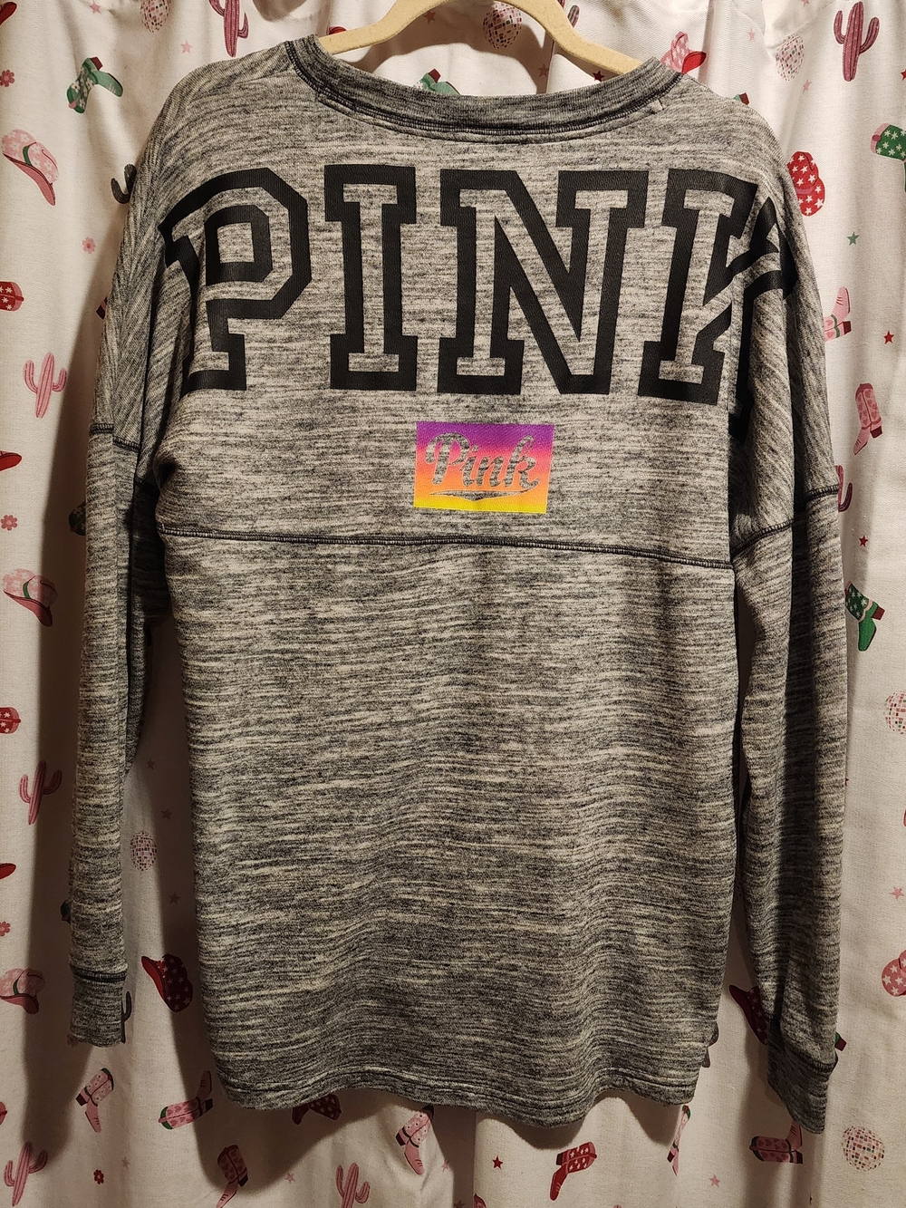 SZ SMALL VS PINK CAMPUS PULLOVER.